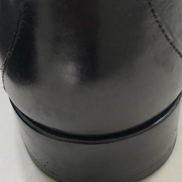 NOT FOR SALE Gucci 10D Black loafers w/silver horse bite 10D like New main image 5
